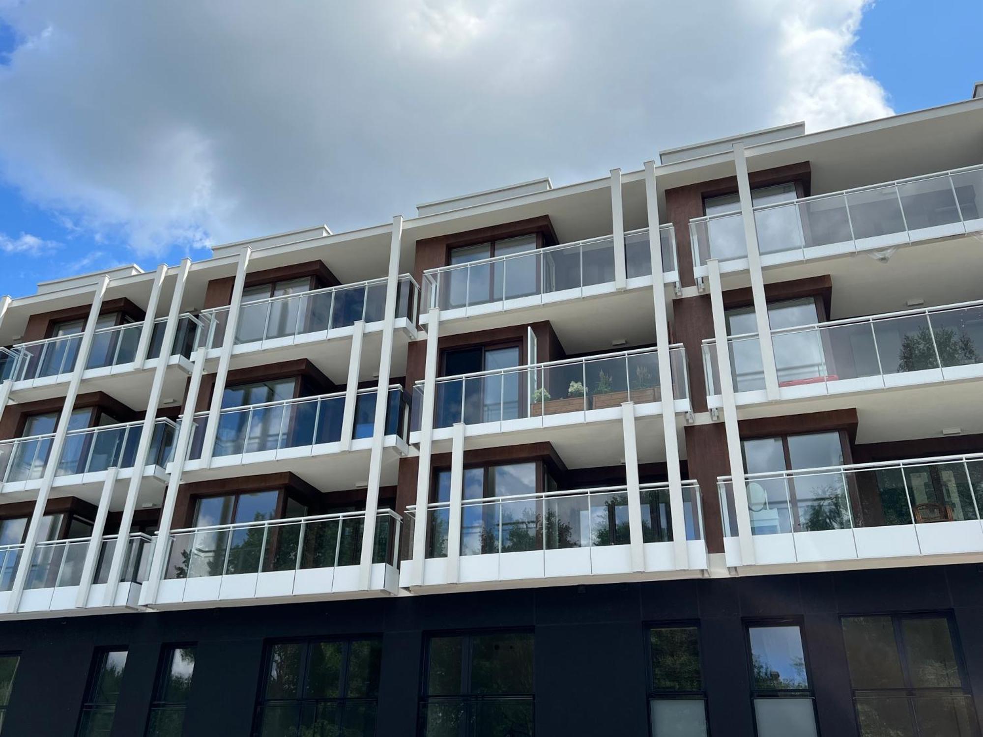 Apartament Spot Klonowa Kielce Bagian luar foto
